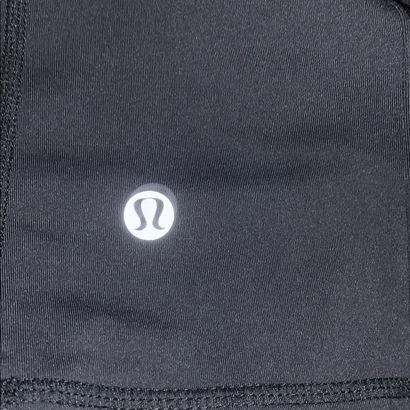 Lulu running top - Picture 3 of 3